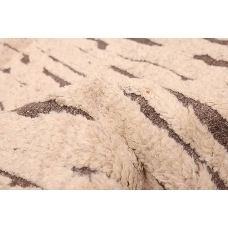 ECARPETGALLERY Hand-knotted Tangier Beige Wool Rug - 5'5 x 7'7