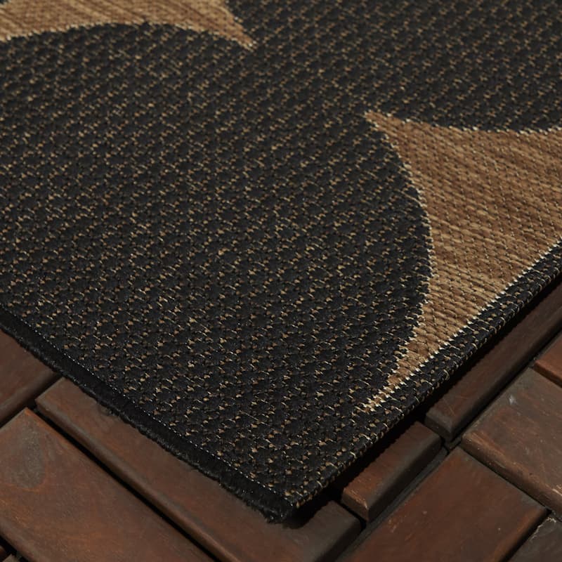 Nielsen Modern Indoor/Outdoor Area Rug