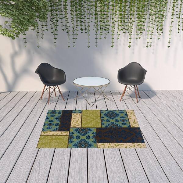5' X 8' Brown Geometric Stain Resistant Indoor Outdoor Area Rug 6' x