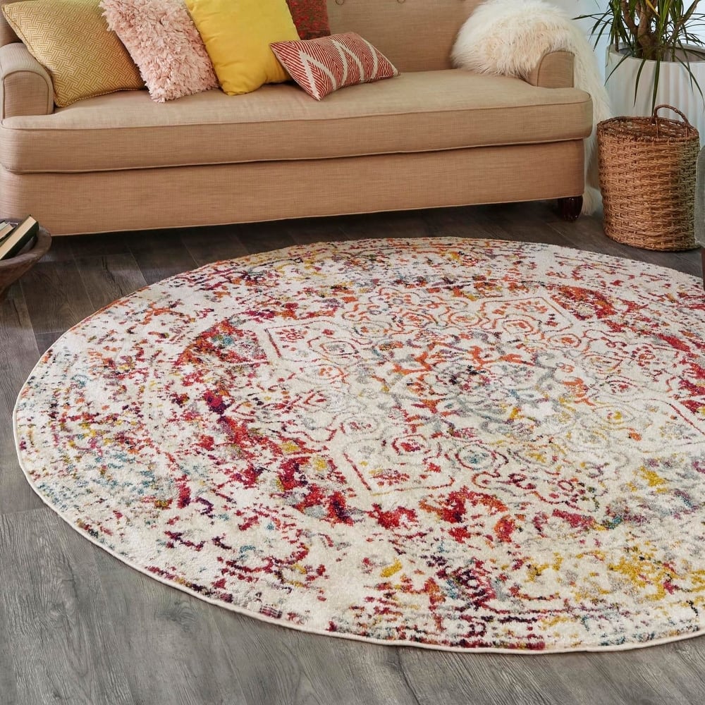 Traditional Brenda Collection Area Rug