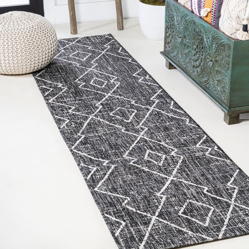 JONATHAN Y Derya Tribal Diamond Trellis Indoor/Outdoor Area Rug
