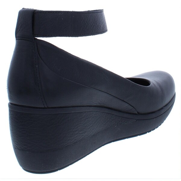 clarks women's wynnmere fox ankle wedge pump