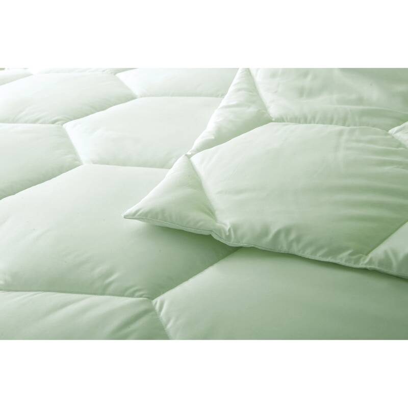 Better Style Home Oversized Microfiber Honeycomb Comforter Sets
