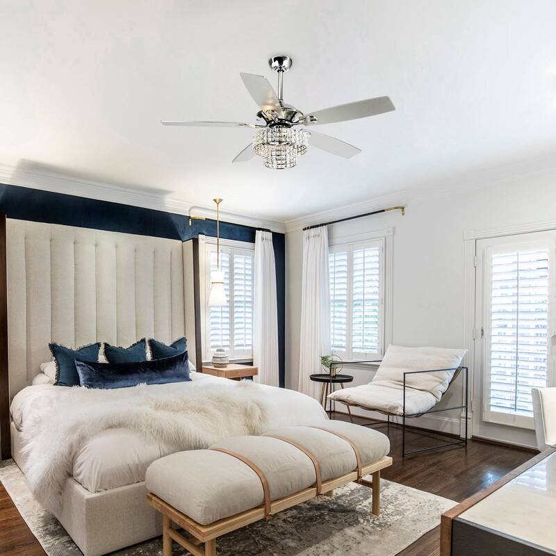 52-inch Modern Chrome 5-Blades 2-Tire Crystal Shade Ceiling Fan with Remote and Light Kit - 52-in W