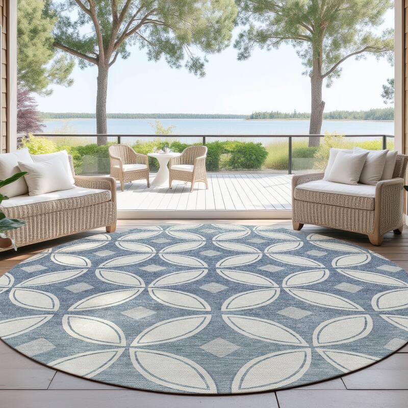 Machine Washable Indoor/ Outdoor Modern Gia Chantille Rug - Ivory - 8' x 8'