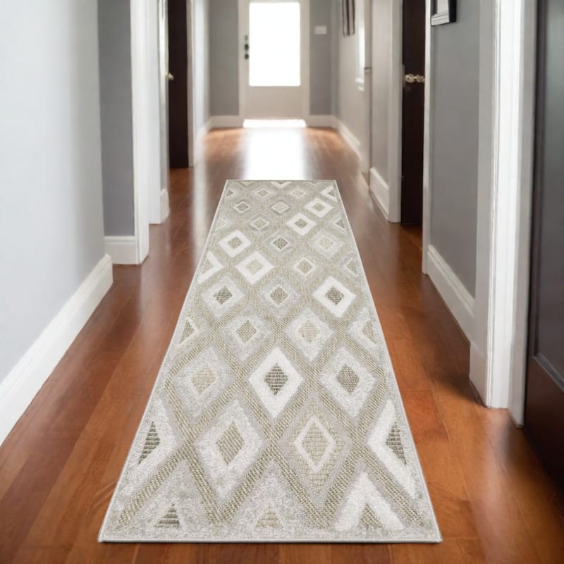 HomeRootsDiamond Traditional Runner Area Rug - 90.55' X '26.77' X '0.32