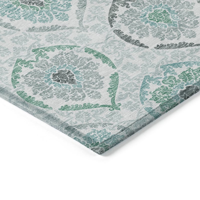 Machine Washable Indoor/ Outdoor Chantille Traditional Damask Rug