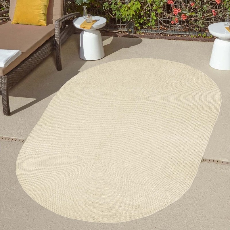 Superior Braided Reversible Indoor/Outdoor Area Rug - 5' X 8' Oval - Cream