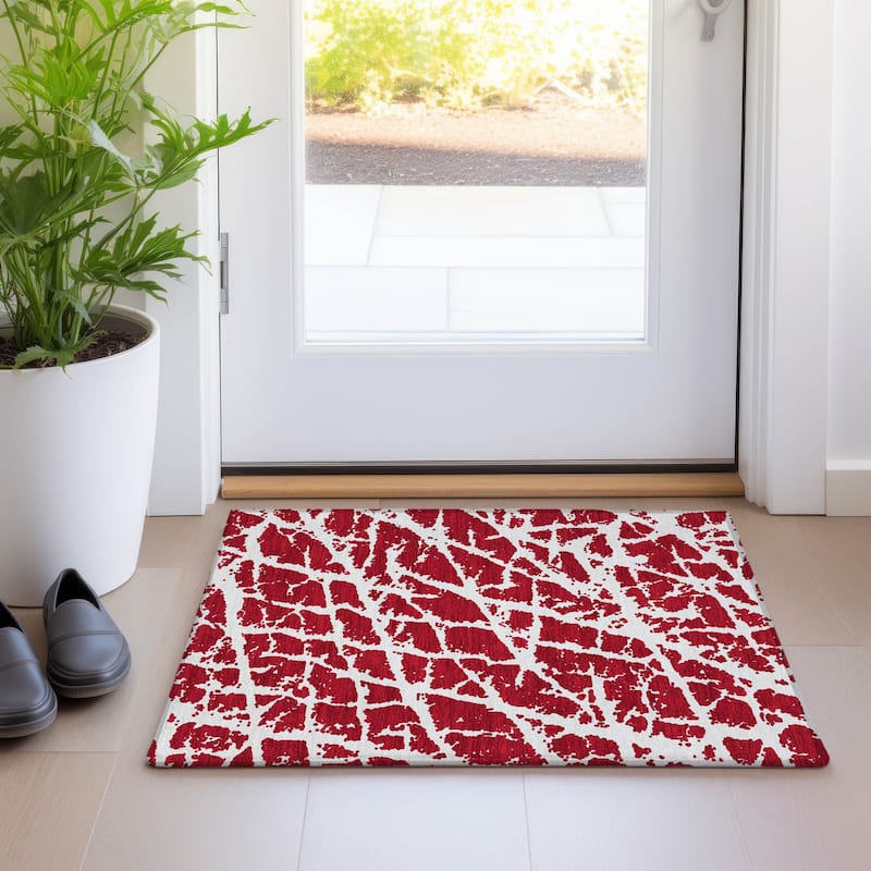 Machine Washable Indoor/ Outdoor Transitional Red Crackle Chantille Rug
