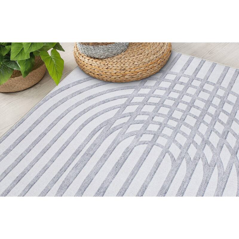 Contemporary Lines Machine Washable Area Rug