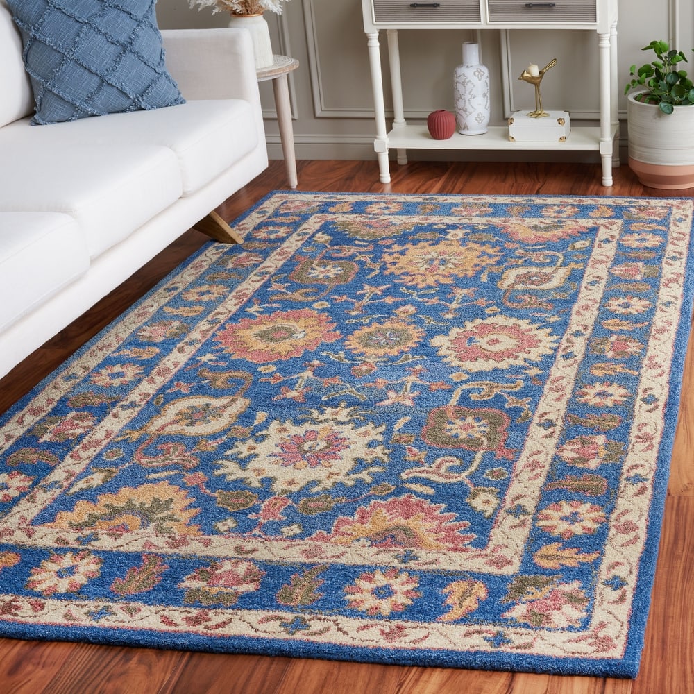 SAFAVIEH Handmade Antiquity Dierdre Traditional Oriental Wool Rug