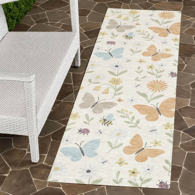 Machine Washable Indoor/ Outdoor Whimsy Butterfly Chantille Rug - Ivory - 2'3" x 7'6"