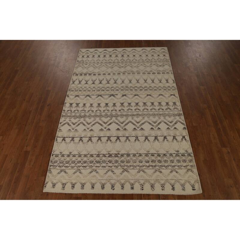 Chevron Style Moroccan Oriental Area Rug Handmade Wool Carpet - 5'1" x 8'2"