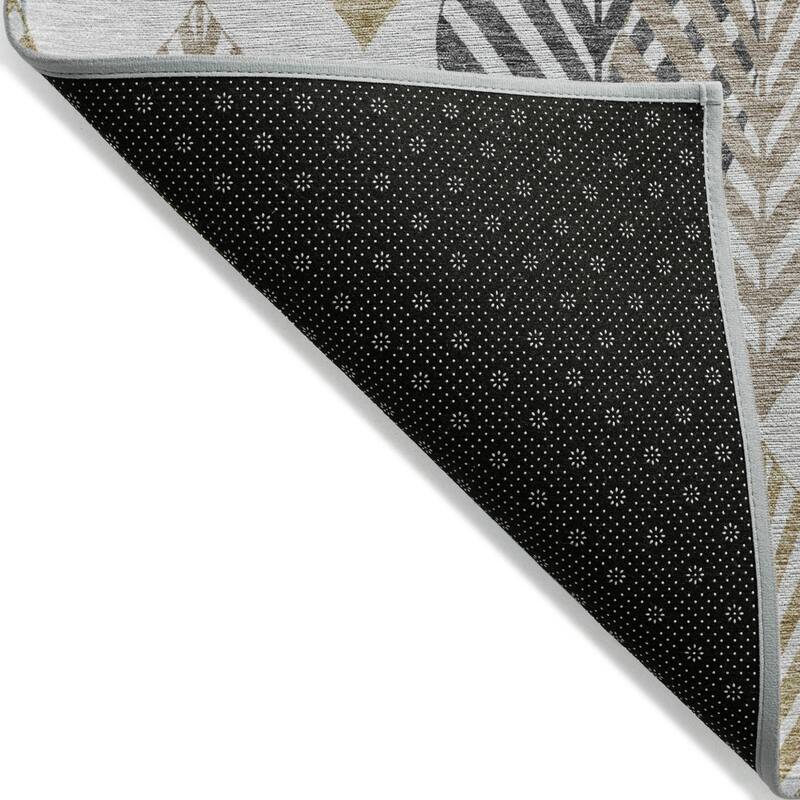 HomeRoots Floral Transitional Rectangle Outdoor Rug