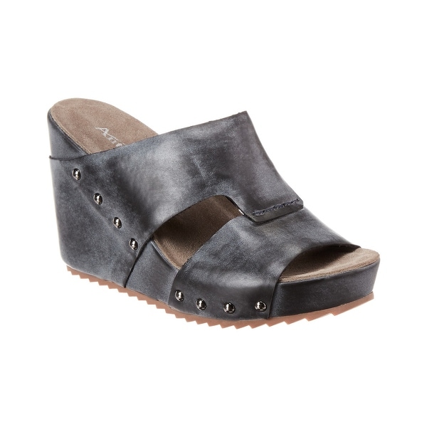 antelope sandals on sale