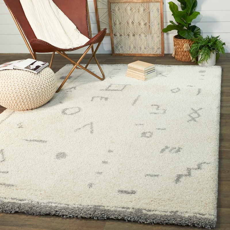 Headley Southwestern Shag Area Rug - 5'3" x 7' - Grey