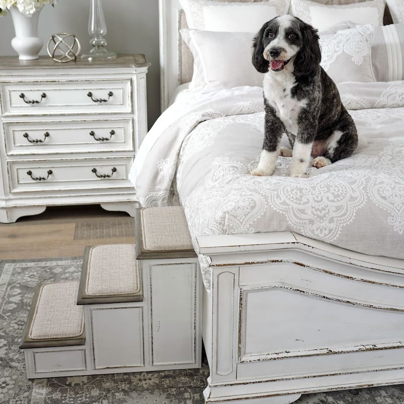 Magnolia Manor Antique White & Weathered Bark Pet Steps - Antique White - Width 18" x Depth 24" x Height 18"