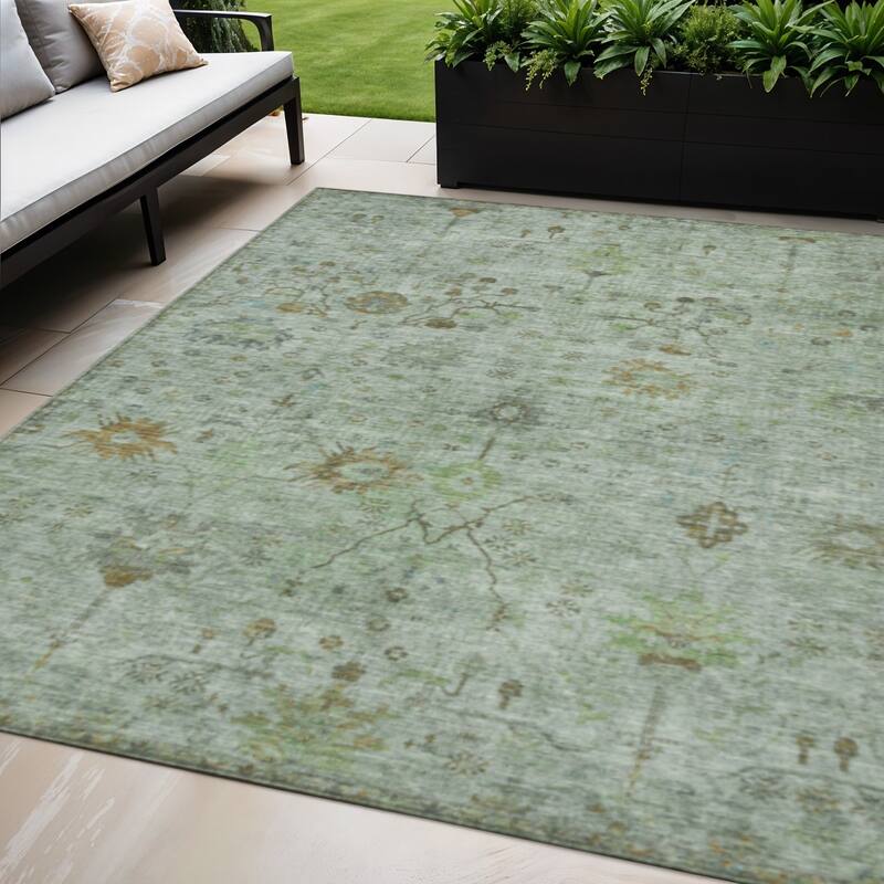 HomeRoots Floral Traditional Rectangle Outdoor Rug - 5' X 8'