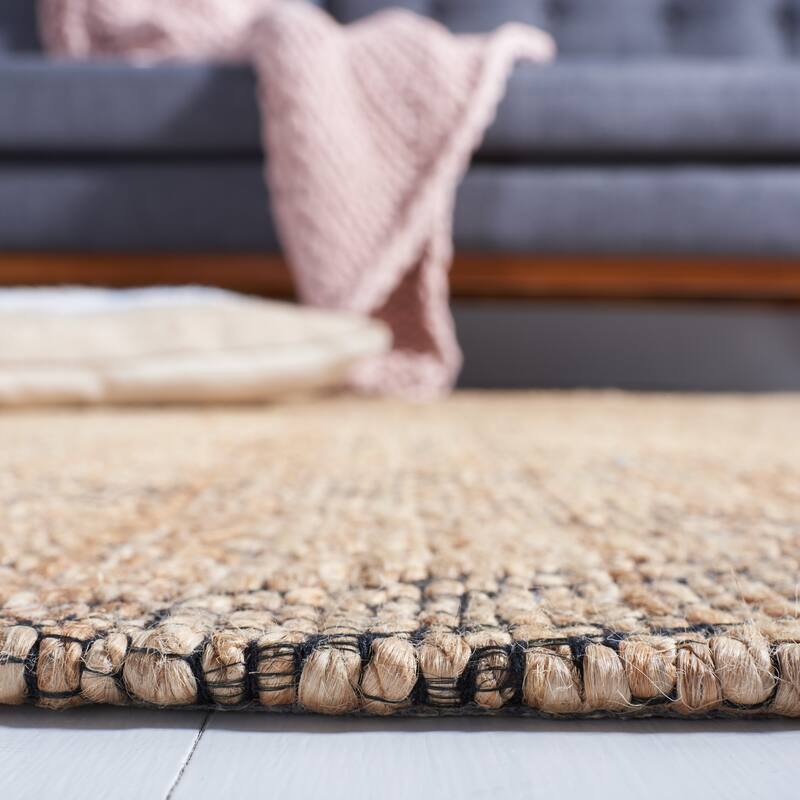 SAFAVIEH Handmade Natural Fiber Dayanara Boho Jute Rug