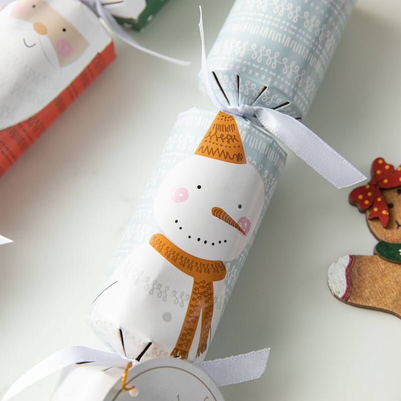 Glitzhome 16PK Christmas Santa Snowman & Holy Leaves Party Crackers with Gift Contents