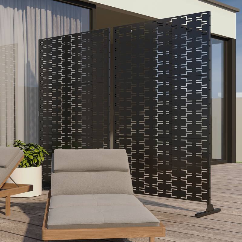 Outdoor Free Standing Metal Privacy Screen