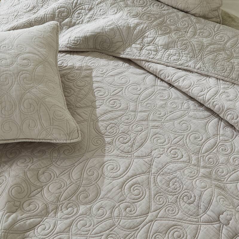 Patina Vie Maison 100% Cotton Stitched 3 Piece Quilt and Sham Set