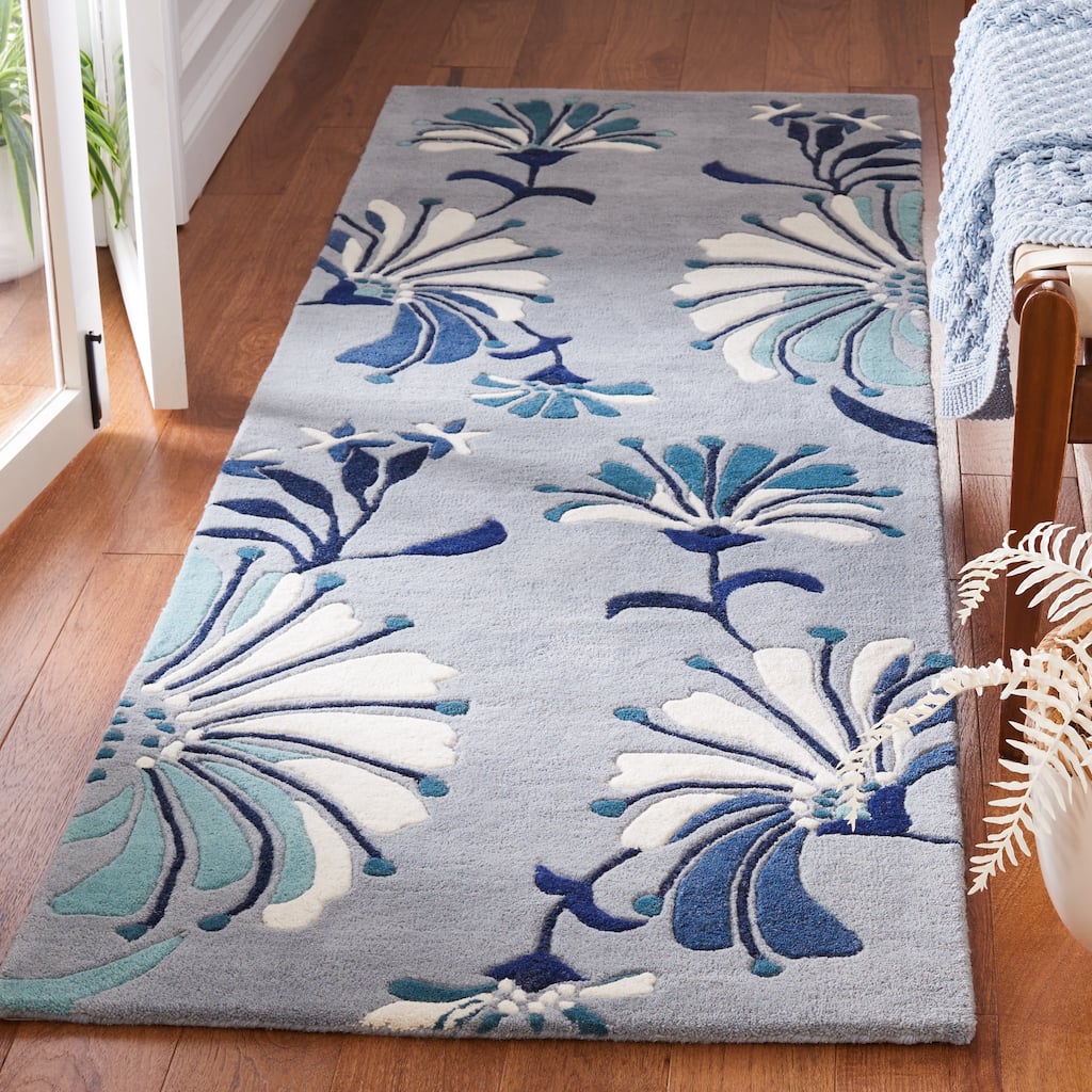 SAFAVIEH, Handmade Soho Renada Floral N.Z. Wool Rug