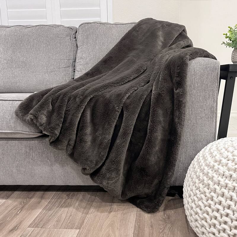 The Mood Rex FauxFur Throw - Espresso