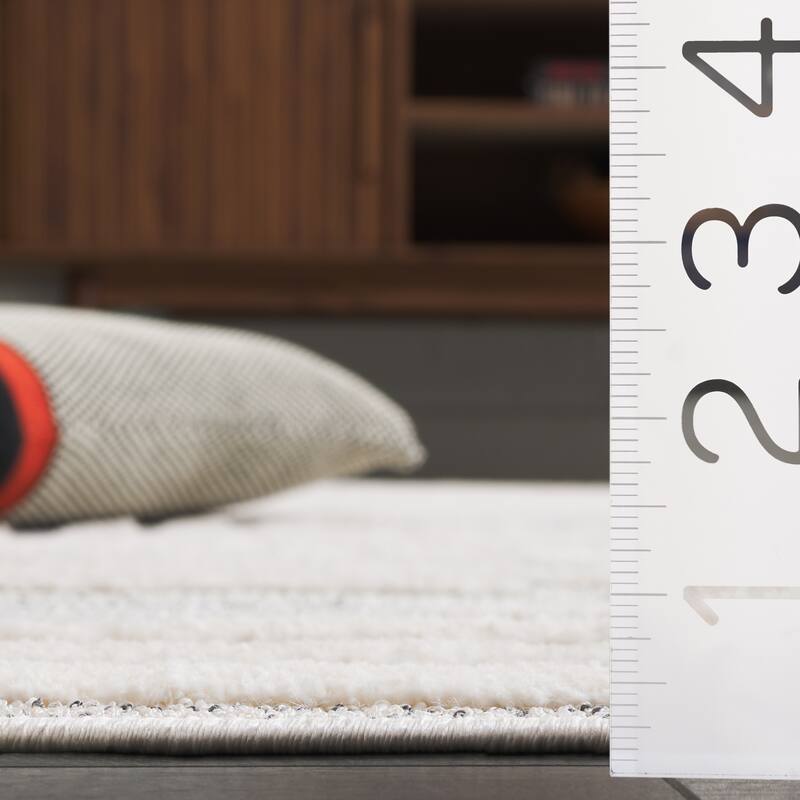 SAFAVIEH Elmhurst Marijke Modern & Contemporary Rug