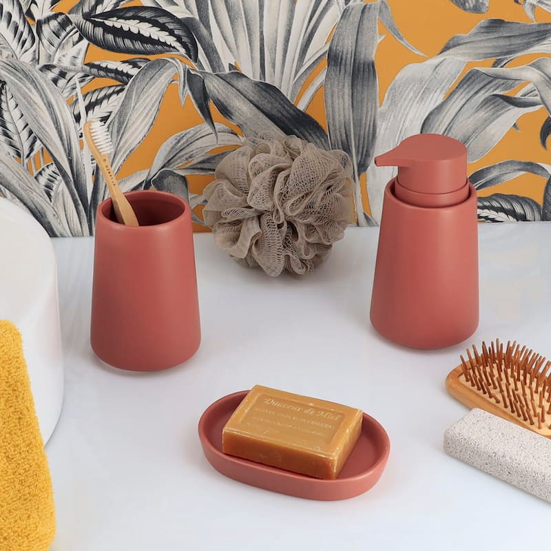 SMOOTH Collection of Bathroom Accessories up to 4 Pieces.