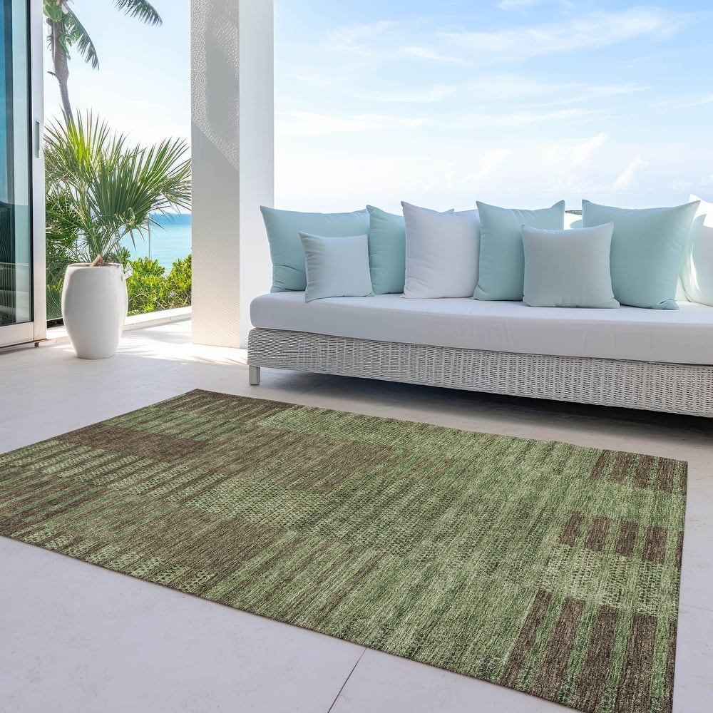 Machine Washable Indoor/ Outdoor Modern Stripes Chantille Rug