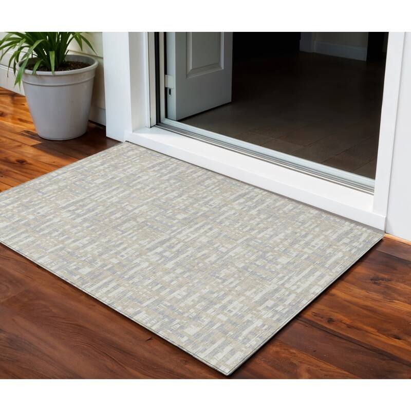HomeRoots Abstract Transitional Rectangle Outdoor Rug - 3' x 5'
