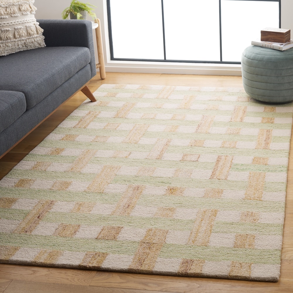 SAFAVIEH Handmade Genre Kwang Checkered Wool Rug
