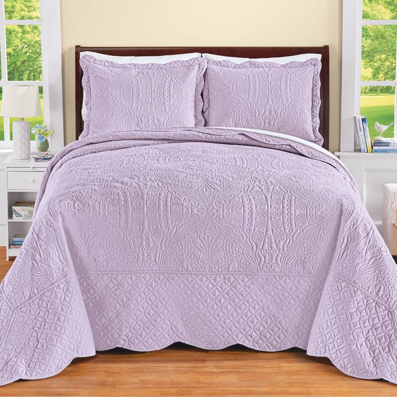 Demi Oversized Textured Medallion Design Scalloped Edge Bedspread - Lilac - Queen