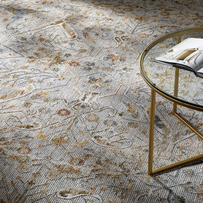 Livabliss Reina Traditional Area Rug