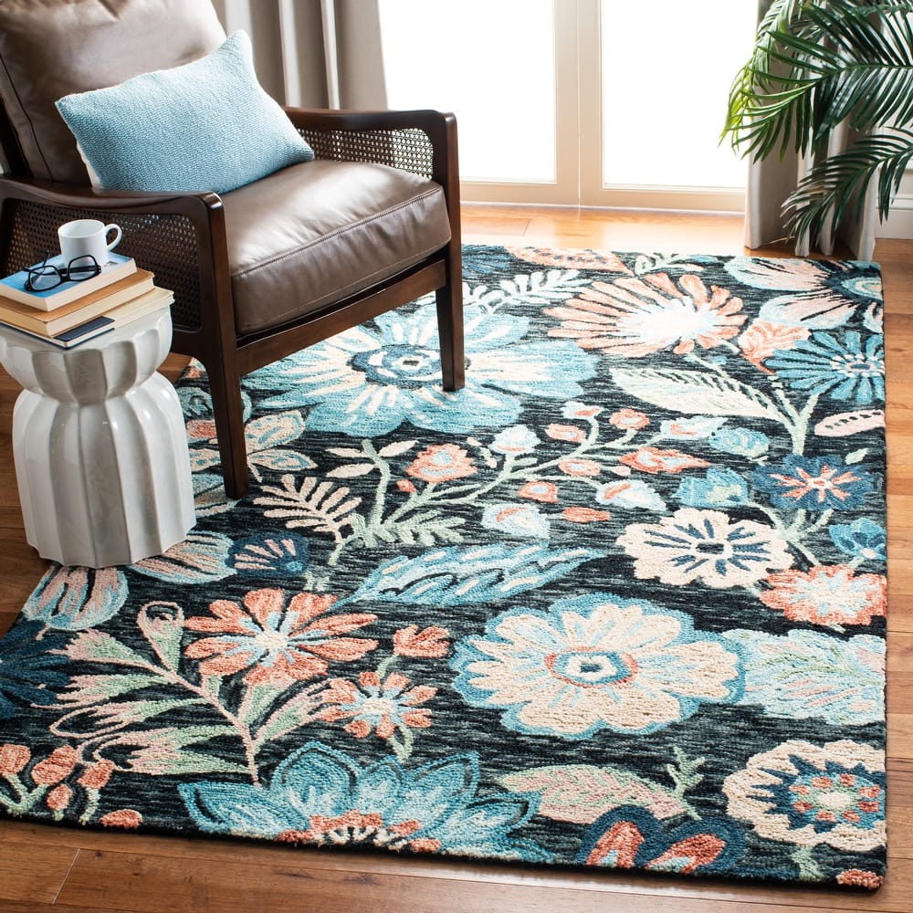 SAFAVIEH Handmade Jardin Anastasija Country Floral Wool Rug