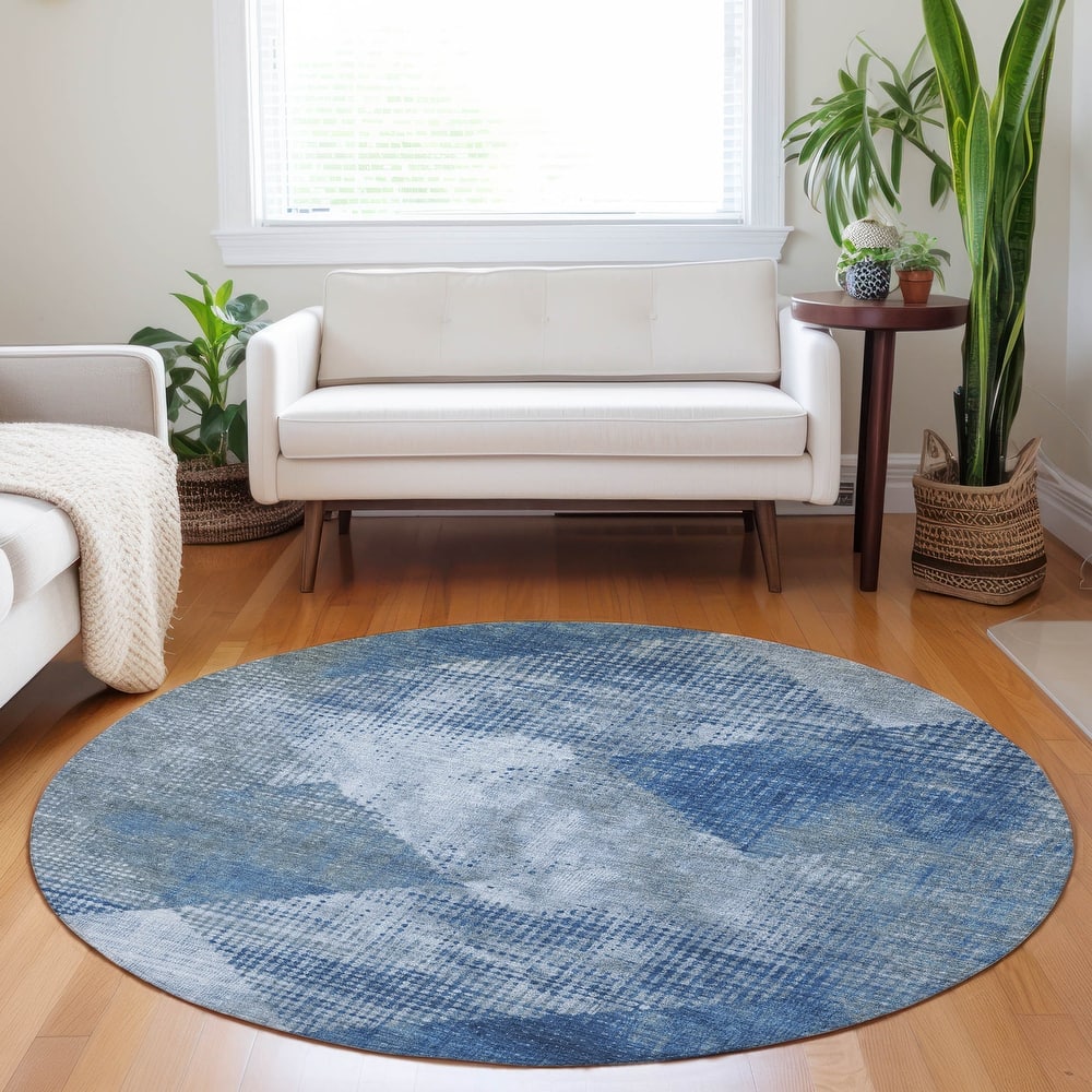 Machine Washable Indoor/ Outdoor Diamond Ombre Chantille Rug