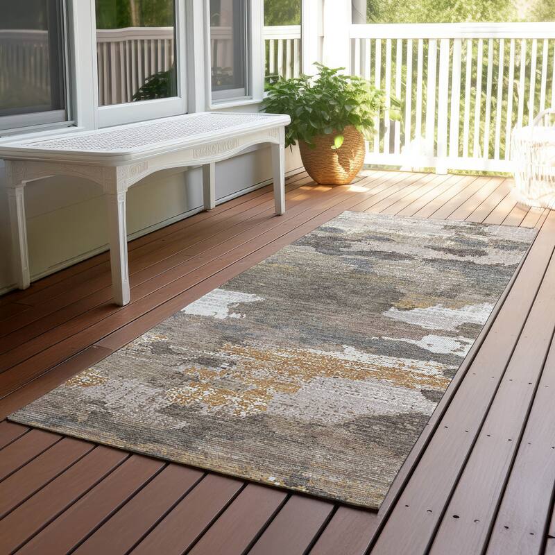 Machine Washable Indoor/ Outdoor Abstract Casual Chantille Rug - Brown - 2'3" x 7'6"