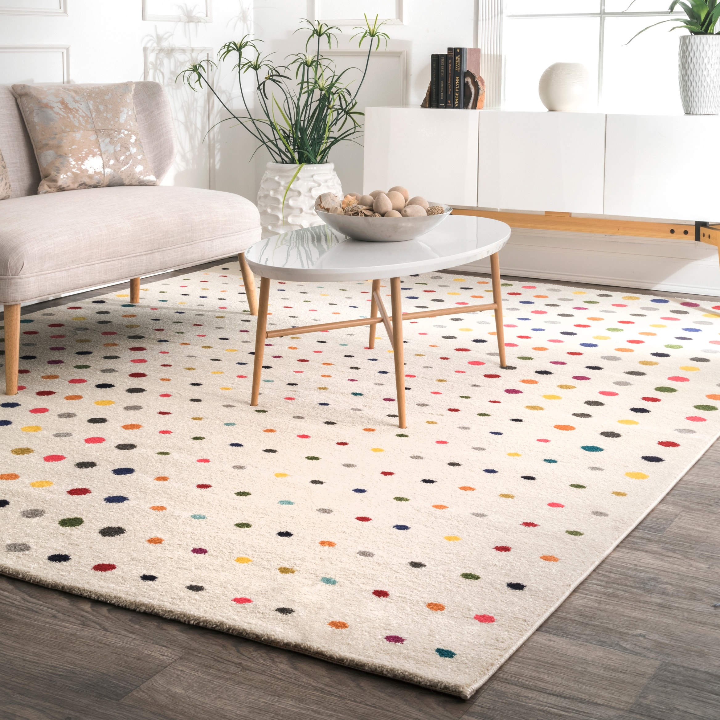 Nuloom Dorie Polka Dot Area Rug
