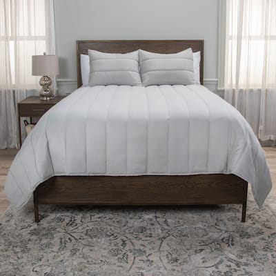 Rizzy Home Blackberry Grove Gray Channel Stitched Quilt Set