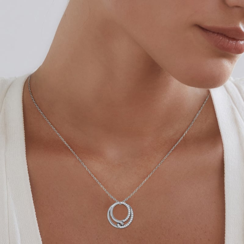 1/10ct TDW Diamond Pendant Necklace in 10K White Gold for Women