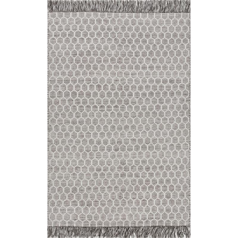 Nuloom Wylie Honeycomb Wool Fringe Rug