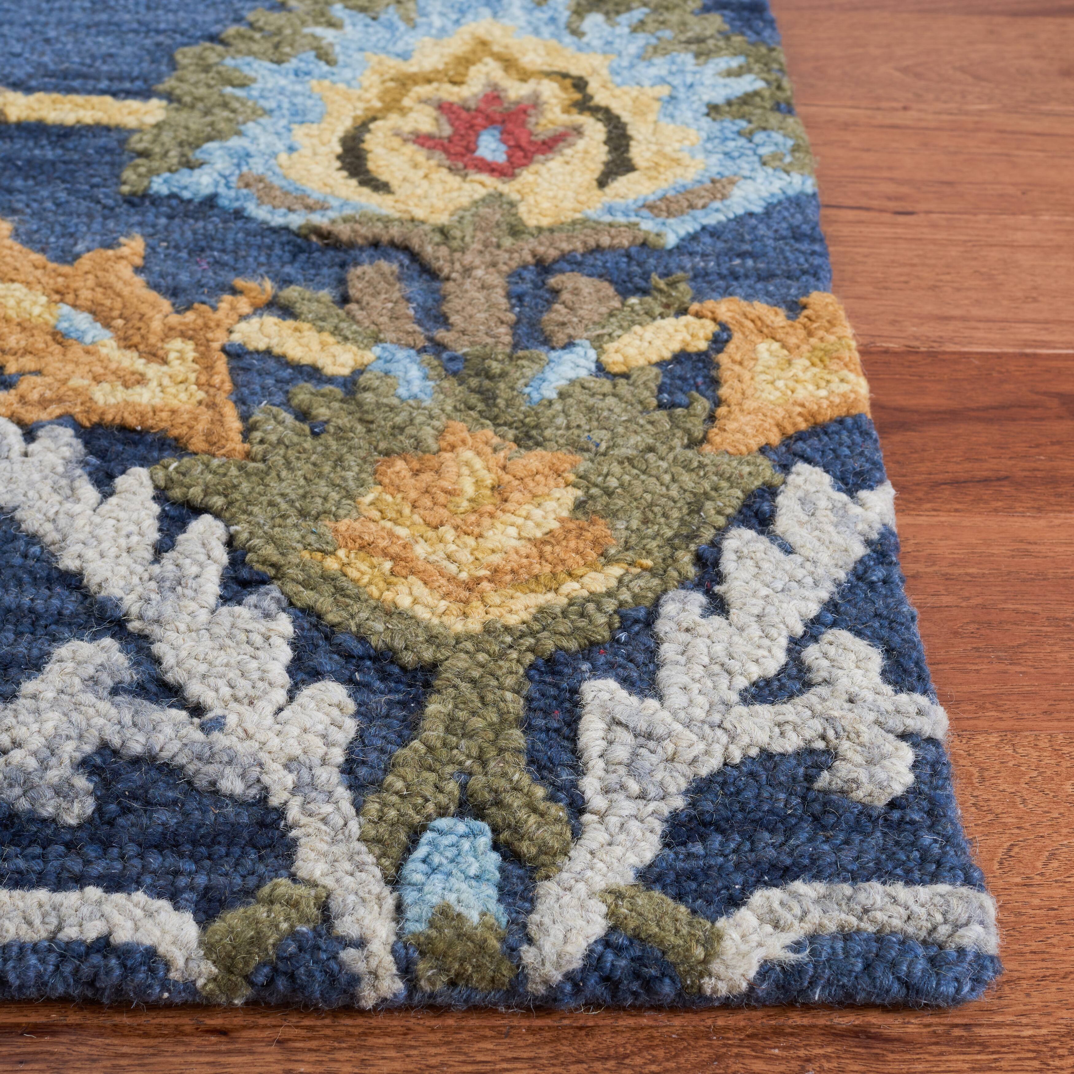SAFAVIEH Fiorello Handmade Blossom French Country Wool Area Rug On