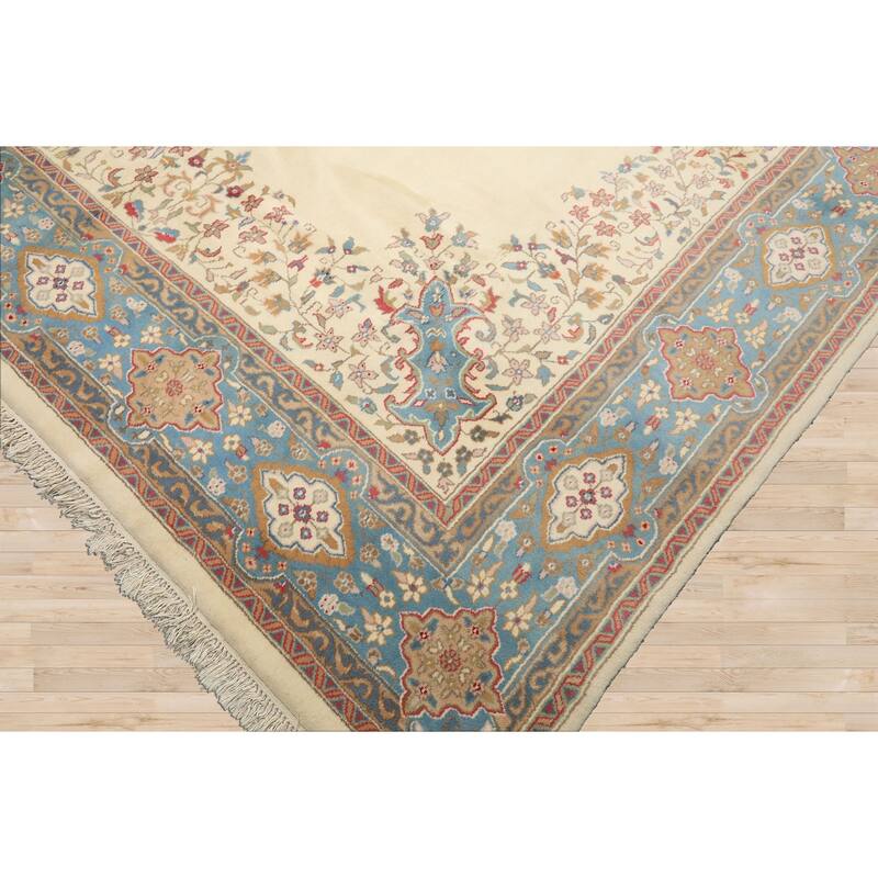 9'2''x11'10'' Hand Knotted Wool Ivory Kerman Medallion Plush Pile Area Rug - 9' 2'' x 11' 10''