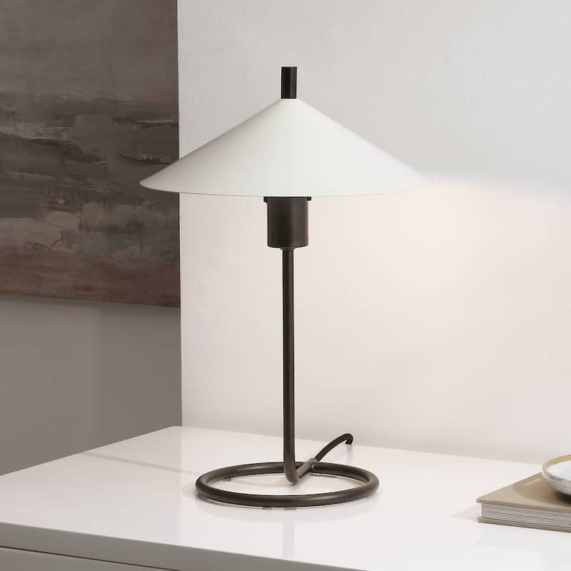 SAFAVIEH Khlo 17-inch Metal Table Lamp (LED Bulb Included) - 12"W x 12"D x 17"H