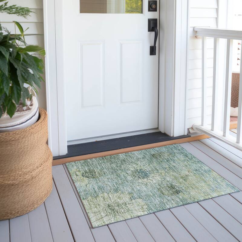 Machine Washable Indoor/ Outdoor Contemporary Floral Chantille Rug - Seafoam - 1'8" x 2'6"