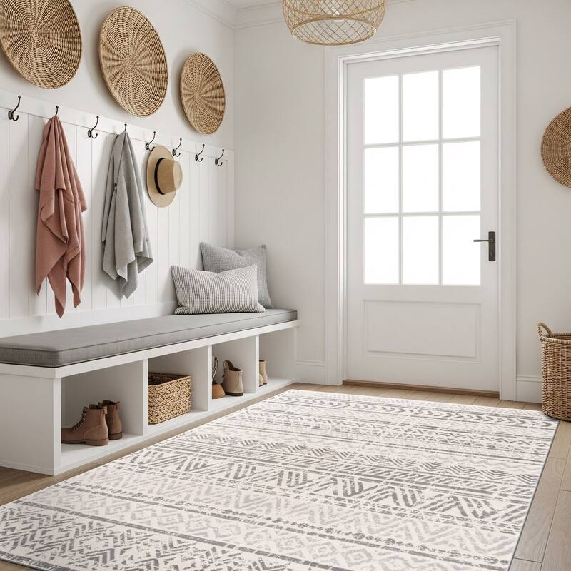 The Curated Nomad Midtown Geometric Distressed Bohemian Rug