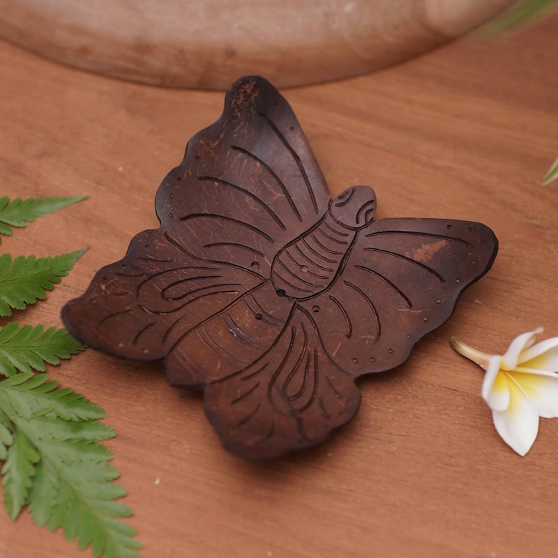 Novica Handmade Butterfly Touchdown Coconut Shell Soap Dish - Brown