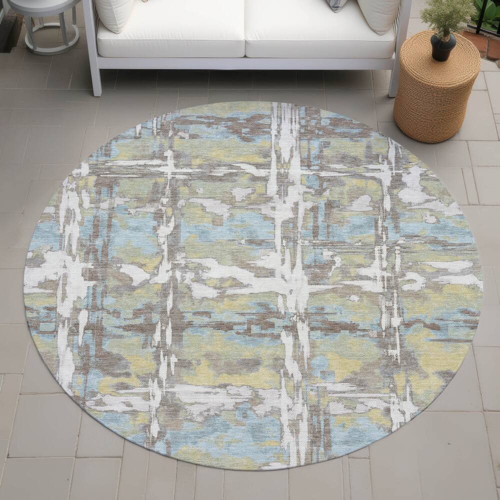 Machine Washable Indoor/ Outdoor Casual Fowler Chantille Rug