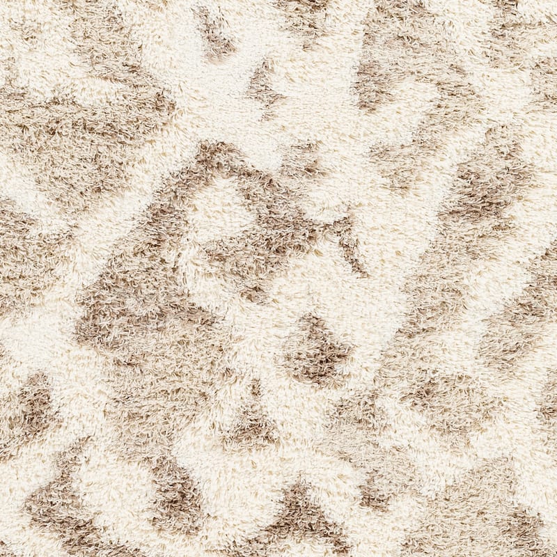 Livabliss Shahida Abstract Geometric Plush Area Rug